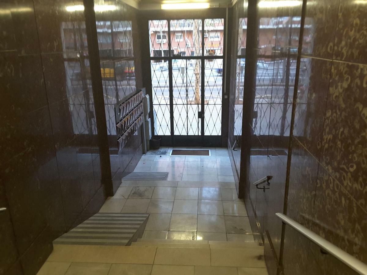 Apartamento Gran Via De Les Corts Catalanes バルセロナ エクステリア 写真